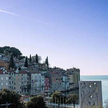 Apartament Loreto Lya Sea View *