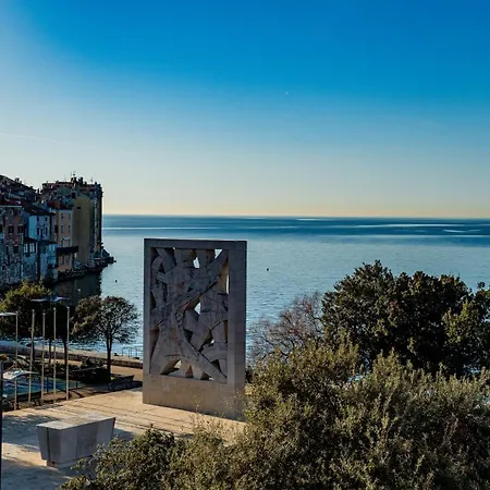 Loreto Lya Sea View *