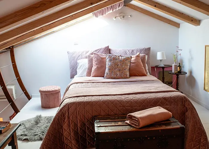 Loreto Lya Sea View Ρόβινι