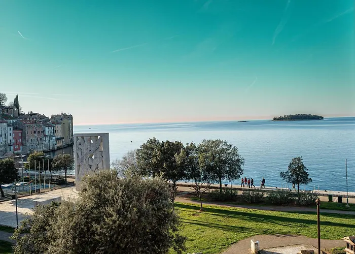 Loreto Lya Sea View * 로비니