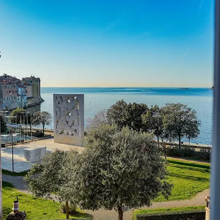 דירה Loreto Lya Sea View By Leo And Aphra רוביני